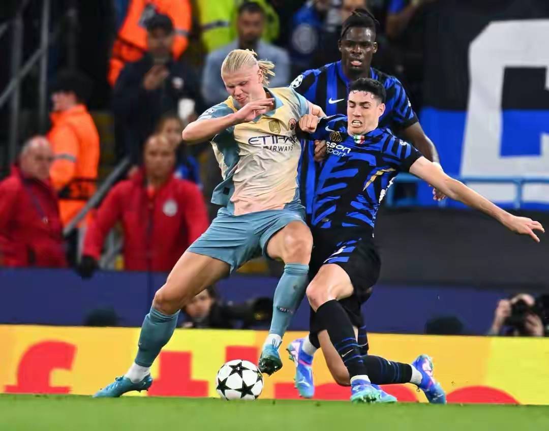 曼城6000万欧报价赖因德斯：一场牵动意甲与英超的战略博弈‌