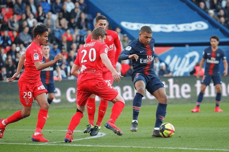 法甲中下游生死斗！南特主场盼首胜，欧塞尔客场能否延续黑马势头？